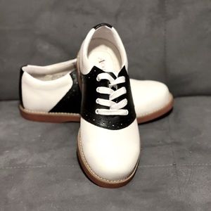 Women’s Black and White Saddle Shoes